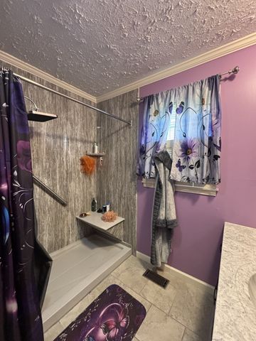 658 Jackson Ave, Lewisburg, TN 37091