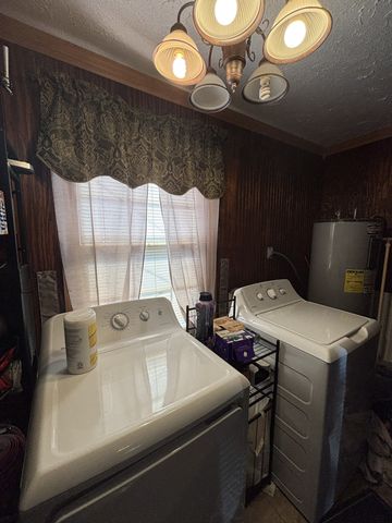 658 Jackson Ave, Lewisburg, TN 37091