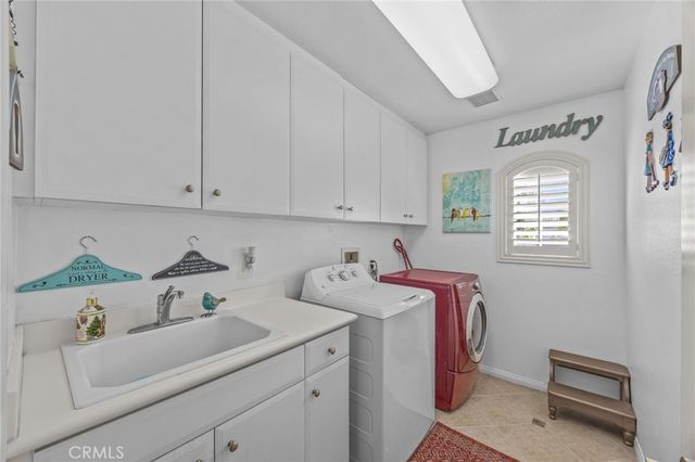 8656 Calle Canon Road, Corona, CA 92883