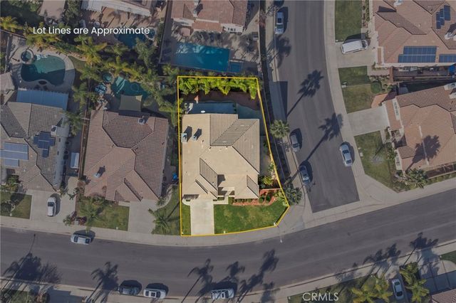 8656 Calle Canon Road, Corona, CA 92883
