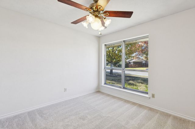 1422 Tierra Calle, Carrollton, TX 75006