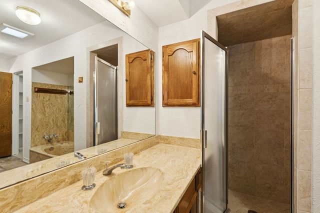 1422 Tierra Calle, Carrollton, TX 75006