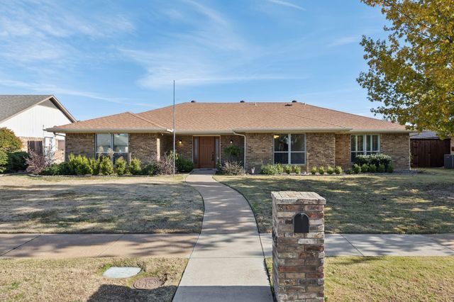1422 Tierra Calle, Carrollton, TX 75006