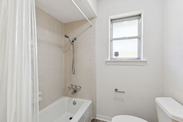 1422 Tierra Calle, Carrollton, TX 75006