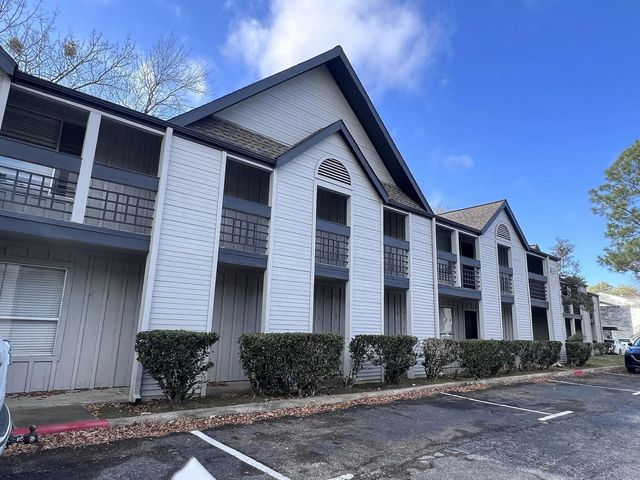 874 Yorkchester Dr 139, Houston, TX 77079