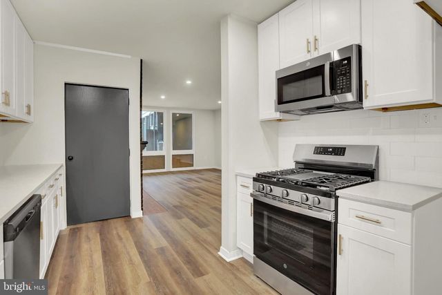 421 LEWIS ST, Harrisburg, PA 17110