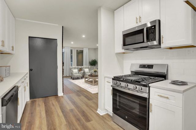 421 LEWIS ST, Harrisburg, PA 17110