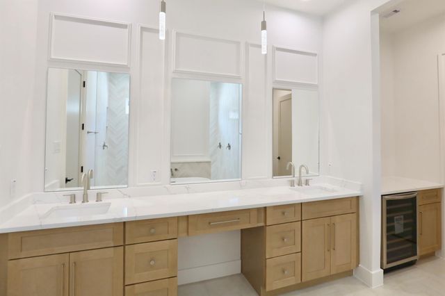 136 E 37th Street, Houston, TX 77018