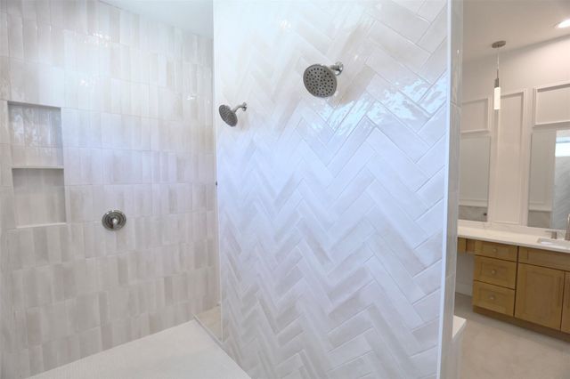 136 E 37th Street, Houston, TX 77018