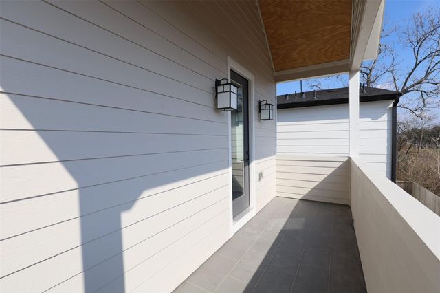 136 E 37th Street, Houston, TX 77018