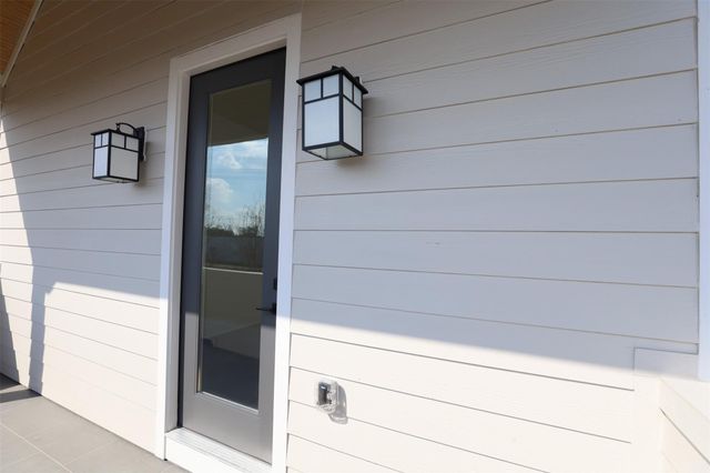 136 E 37th Street, Houston, TX 77018