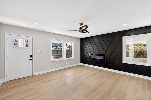 5666 WOODLAND Drive, Douglasville, GA 30135