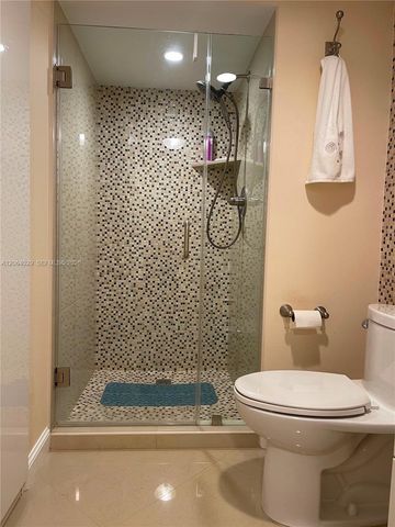 1865 S Ocean Drive 3L, Hallandale Beach, FL 33009