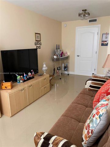 1865 S Ocean Drive 3L, Hallandale Beach, FL 33009