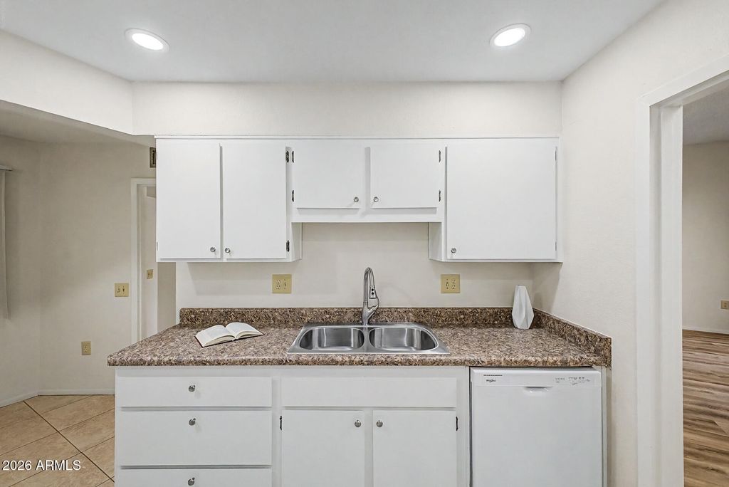 Image 13 of property listing at 13870 N 108TH Drive, Sun City, AZ 85351