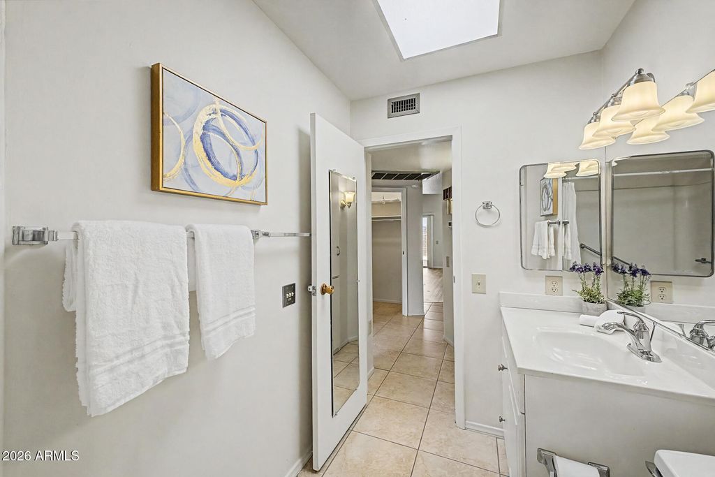 Image 26 of property listing at 13870 N 108TH Drive, Sun City, AZ 85351