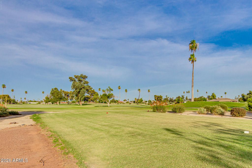 Image 38 of property listing at 13870 N 108TH Drive, Sun City, AZ 85351