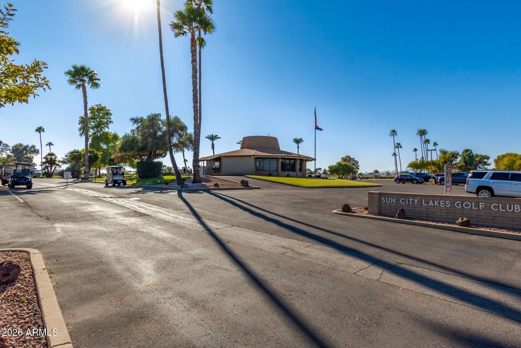 Image 43 of property listing at 13870 N 108TH Drive, Sun City, AZ 85351