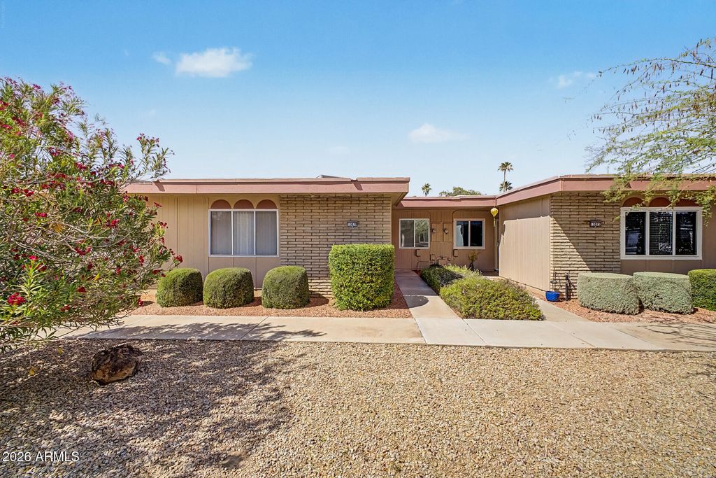 Image 51 of property listing at 13870 N 108TH Drive, Sun City, AZ 85351