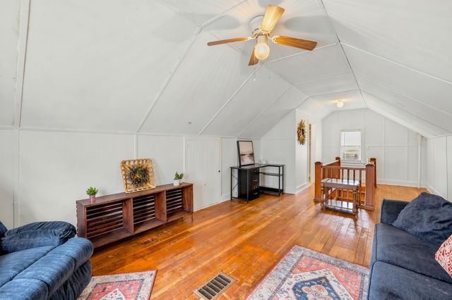 944 E Isabella Avenue, Muskegon City, MI 49442