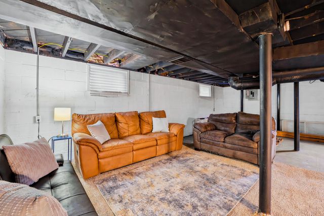 944 E Isabella Avenue, Muskegon City, MI 49442