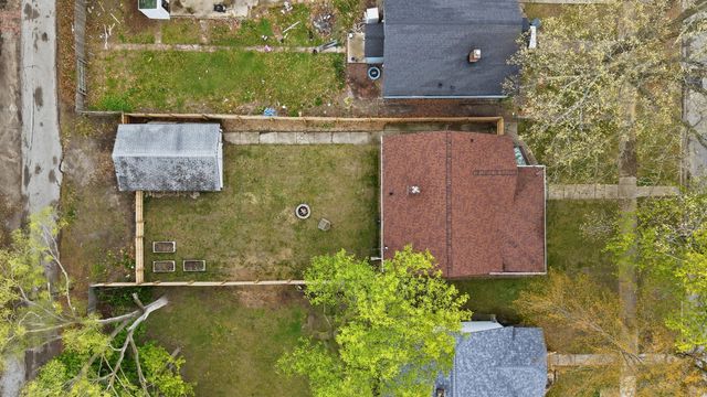 944 E Isabella Avenue, Muskegon City, MI 49442