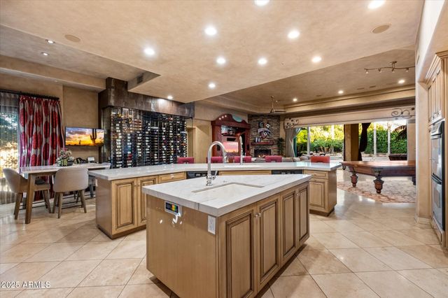 6038 E SUNNYSIDE Drive, Scottsdale, AZ 85254