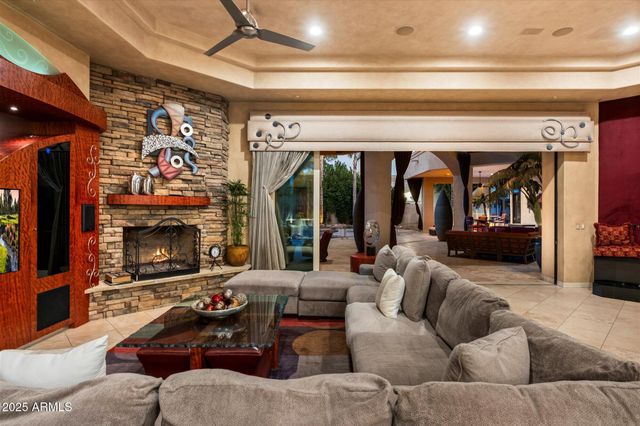 6038 E SUNNYSIDE Drive, Scottsdale, AZ 85254