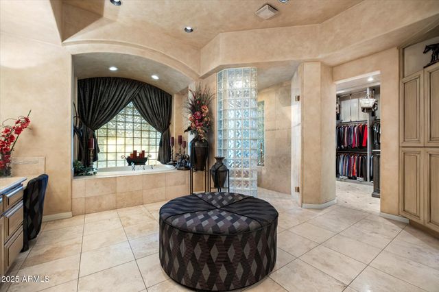 6038 E SUNNYSIDE Drive, Scottsdale, AZ 85254