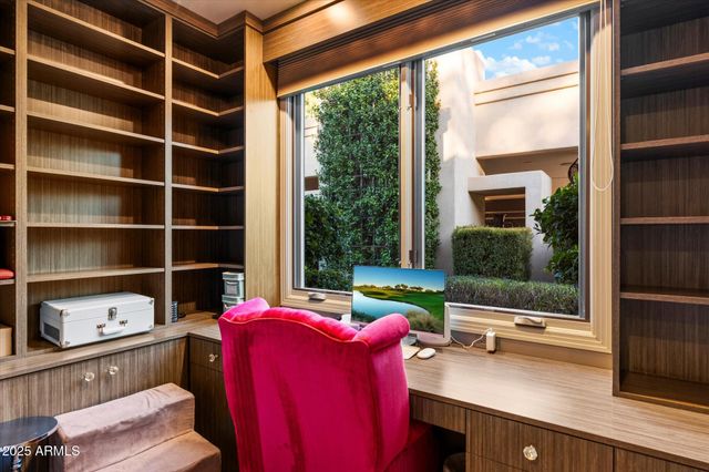 6038 E SUNNYSIDE Drive, Scottsdale, AZ 85254