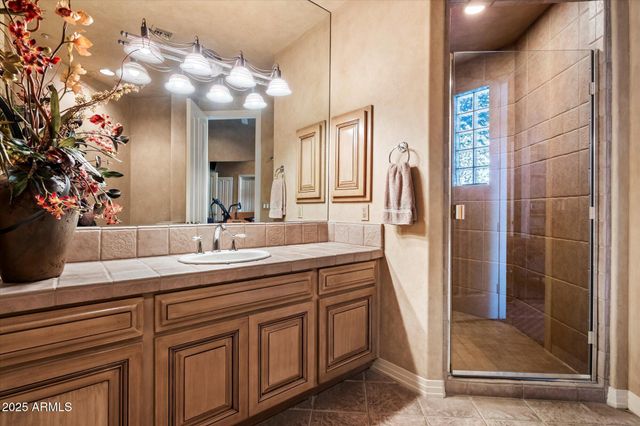 6038 E SUNNYSIDE Drive, Scottsdale, AZ 85254