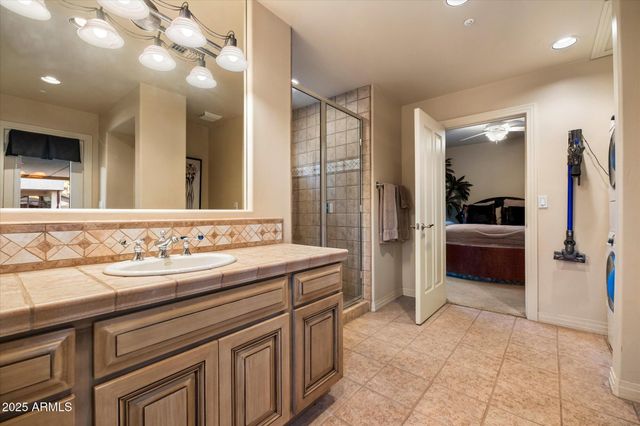 6038 E SUNNYSIDE Drive, Scottsdale, AZ 85254