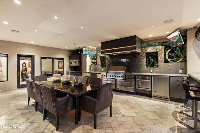 6038 E SUNNYSIDE Drive, Scottsdale, AZ 85254