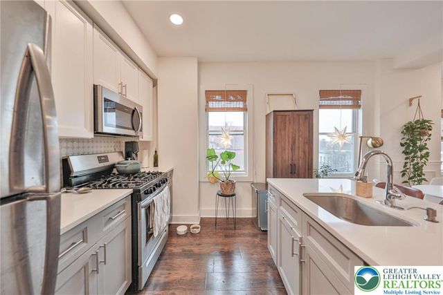 601 Northampton Street 402, Easton, PA 18042