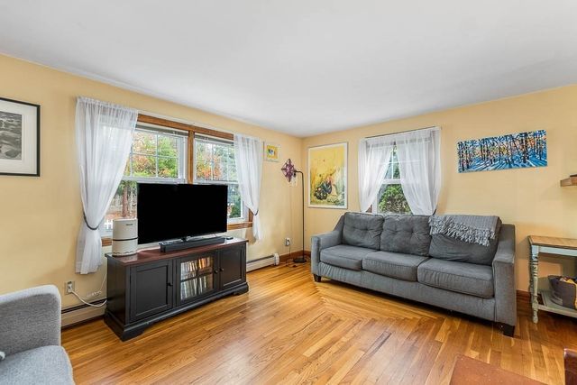 2767 Providence Rd, Northbridge, MA 01534