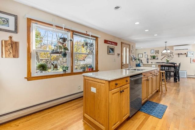 2767 Providence Rd, Northbridge, MA 01534