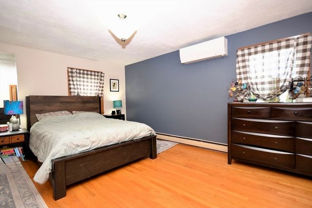 2767 Providence Rd, Northbridge, MA 01534