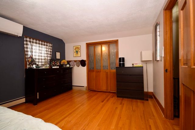 2767 Providence Rd, Northbridge, MA 01534