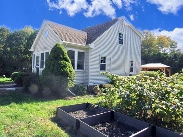 2767 Providence Rd, Northbridge, MA 01534