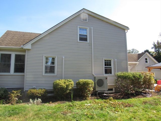 2767 Providence Rd, Northbridge, MA 01534