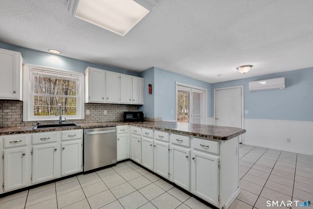 151 Kate Lane, Tolland, CT 06084