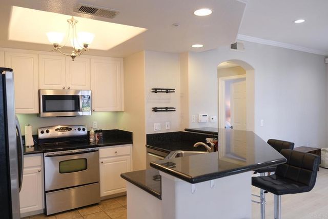 9255 Regents Rd A111, La Jolla, CA 92037