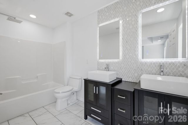 11705 Fiddlers Roof Lane, Charlotte, NC 28277