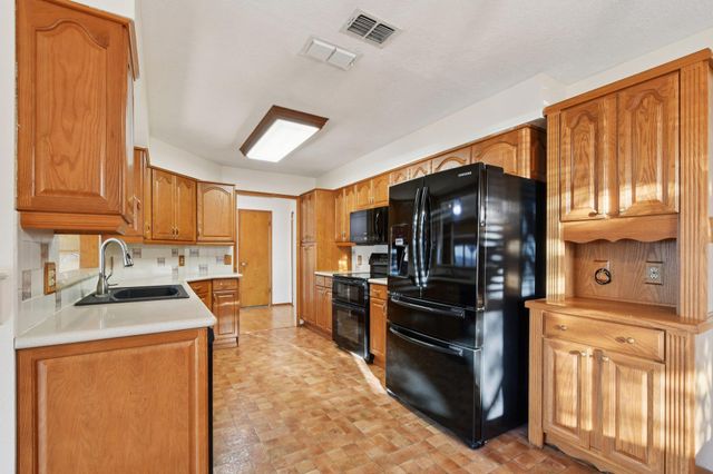 21009 Fawn Ridge DR, Lago Vista, TX 78645