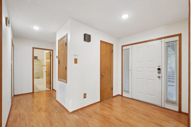 21009 Fawn Ridge DR, Lago Vista, TX 78645