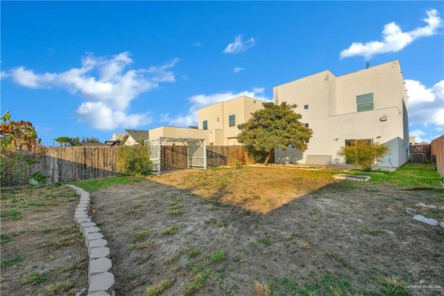 5211 Shalom Drive, Edinburg, TX 78542