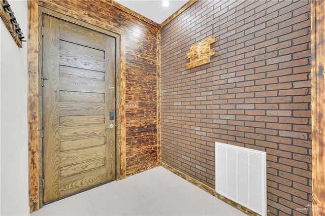 5211 Shalom Drive, Edinburg, TX 78542