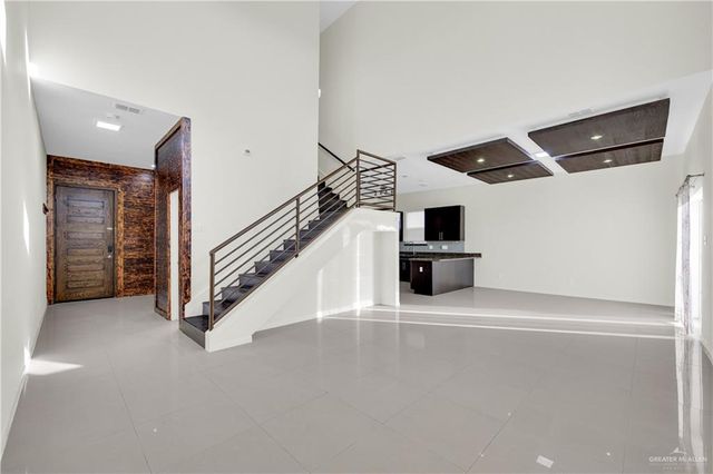 5211 Shalom Drive, Edinburg, TX 78542