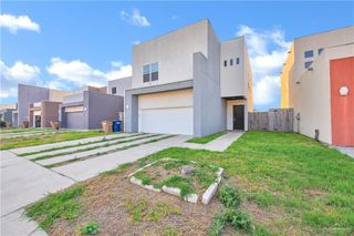 5211 Shalom Drive, Edinburg, TX 78542