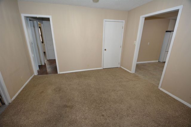 216 N Blankenship Rd, Udall, KS 67146